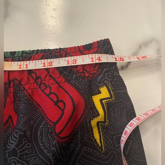 Quiksilver boys swim trunk size large - Picture 6 of 10